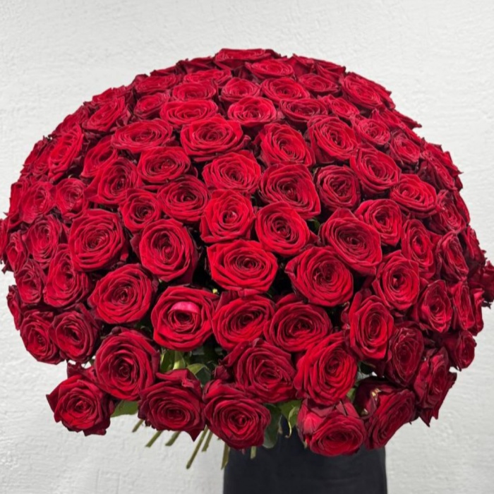 Букет из 101 красной розы